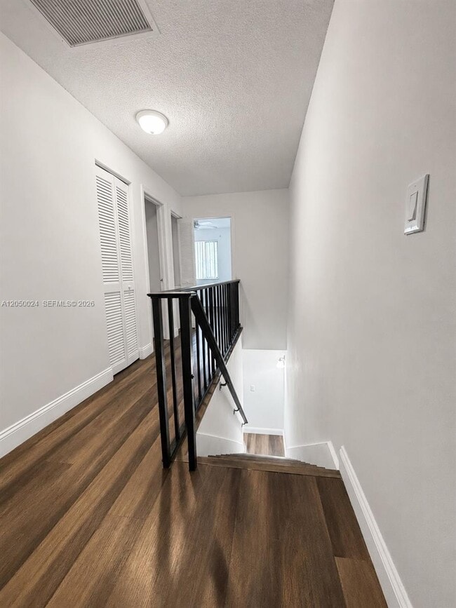 Photo - 139 Sparrow Dr