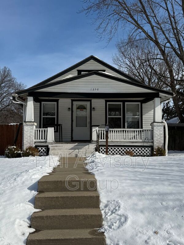 Photo - 1236 SW Jewell Ave