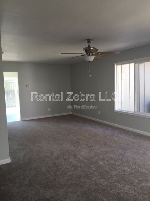 Photo - 909 Breton Dr
