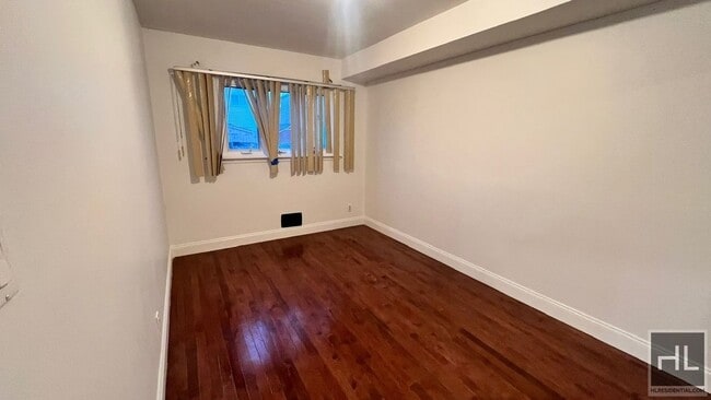 Photo - 149-63-149256 256th St Unidad 1