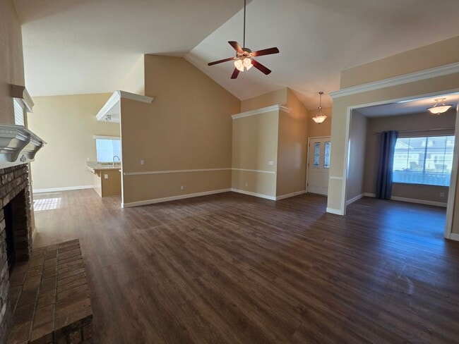 Photo - 3 Bedroom 2 Bathroom with Pool in NW Visalia!