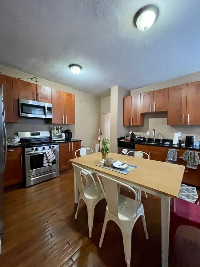 Photo - Prime Location in Allston - 5bed / 2bath available 9/1