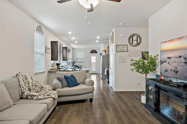 Photo - 2617 Franklin Dr