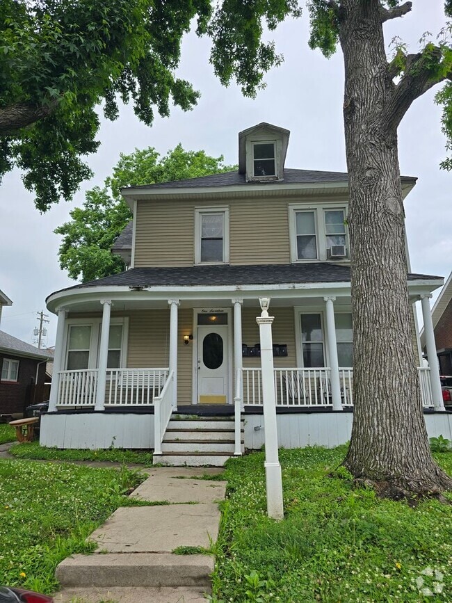 Building Photo - 117 S 4th St Rental