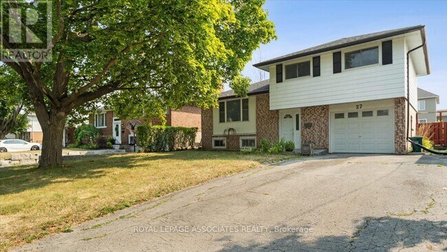 Photo - 27 Janlyn Crescent