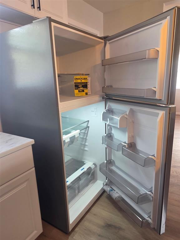 Photo - 806 W 8th St
