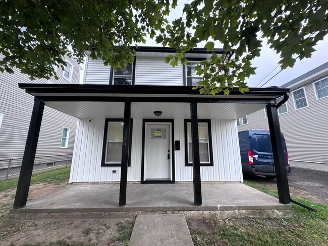 Photo - Fully renovated inside and out -  3 bedroo...