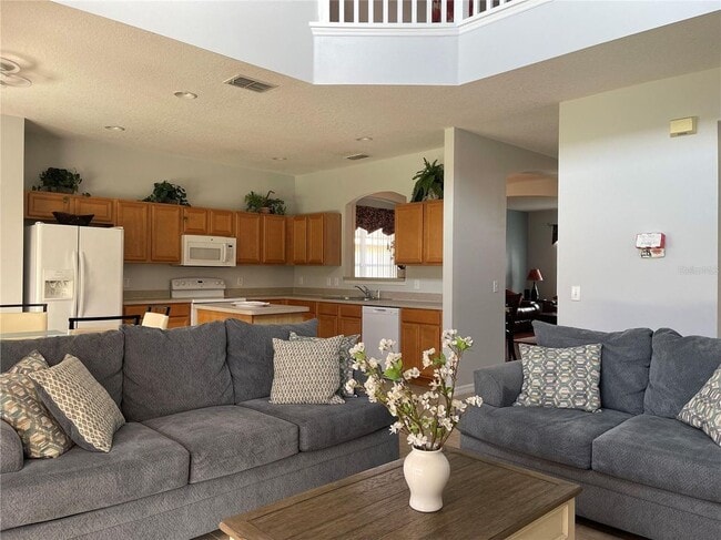 Building Photo - 1031 Solana Cir