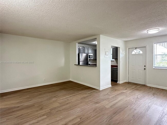 Building Photo - 5661 SW 36th Ct Unit 103 Rental