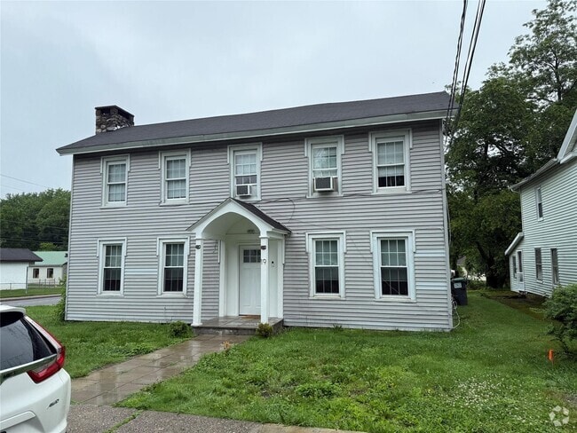 Building Photo - 19 Broadhead St Unit 2 Rental