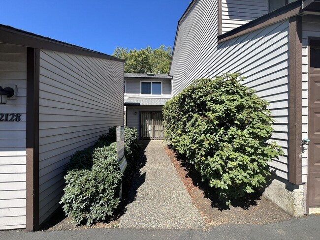Photo - 2Bd/2Ba Unit Located in a Lovely Private Neighborhood in Happy Valley ~ Detached Garage, Washer &...