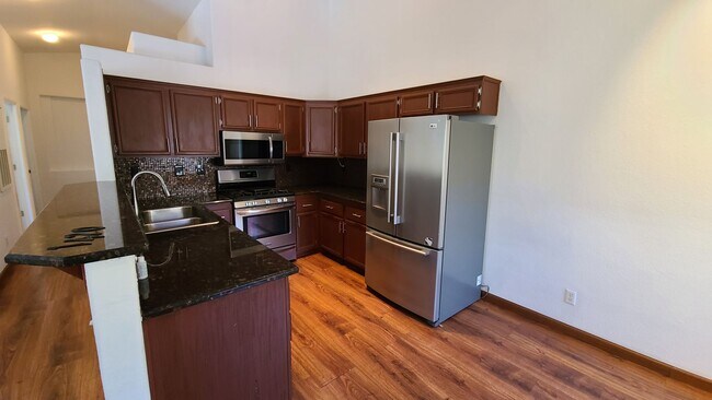 Photo - Upstairs Condo with Mountain and City View
