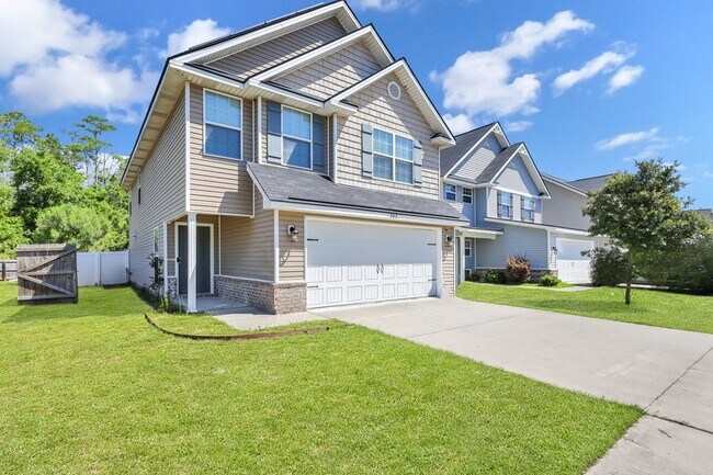 Photo - 203 Grandview Dr