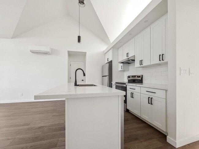 Photo - Spacious 3-Bedroom DADU with Private Balcony & Garage