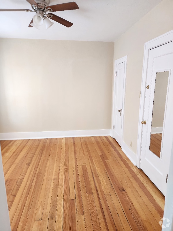 Building Photo - 1820 Montana Ave Unit 10 Rental