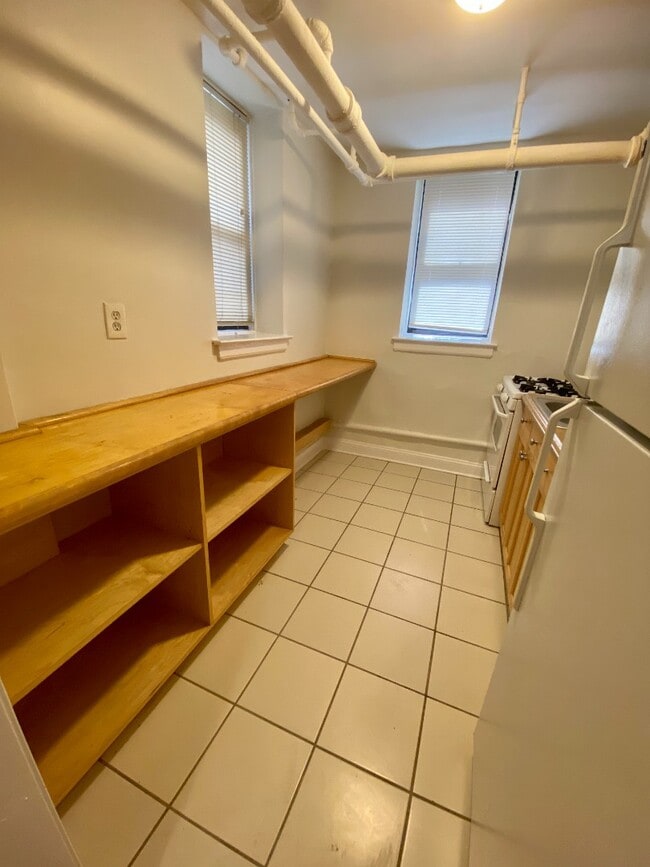 Photo - 256 Martine Ave
