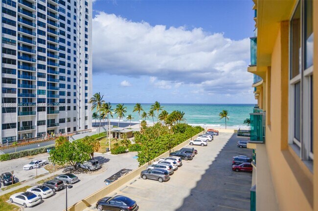 Building Photo - 2501 S Ocean Dr Unit 539 Rental