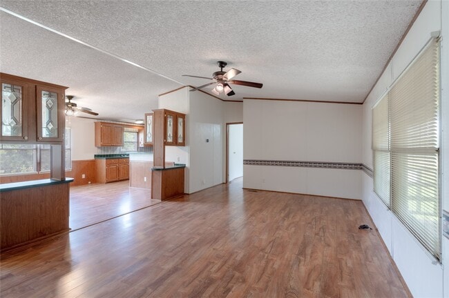 Photo - 37 Riverside Ln