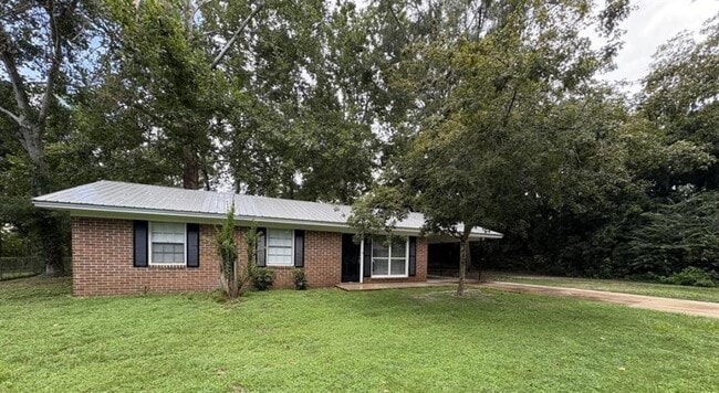 Building Photo - 3.0 bedroom in Monticello Florida 32344 Rental