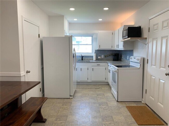 Photo - 40 E Bowery St