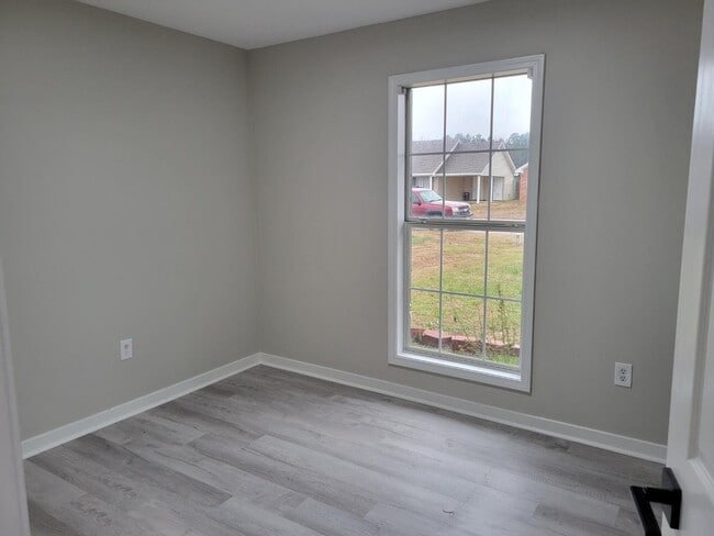 Photo - 119 Cedar Spring Cir