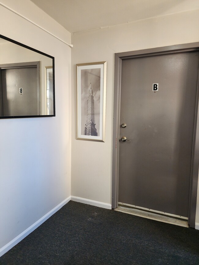 Photo - 416 Church St Unit #B