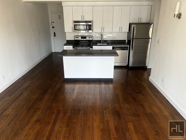 Photo - WEST 73 STREET Unidad 4B