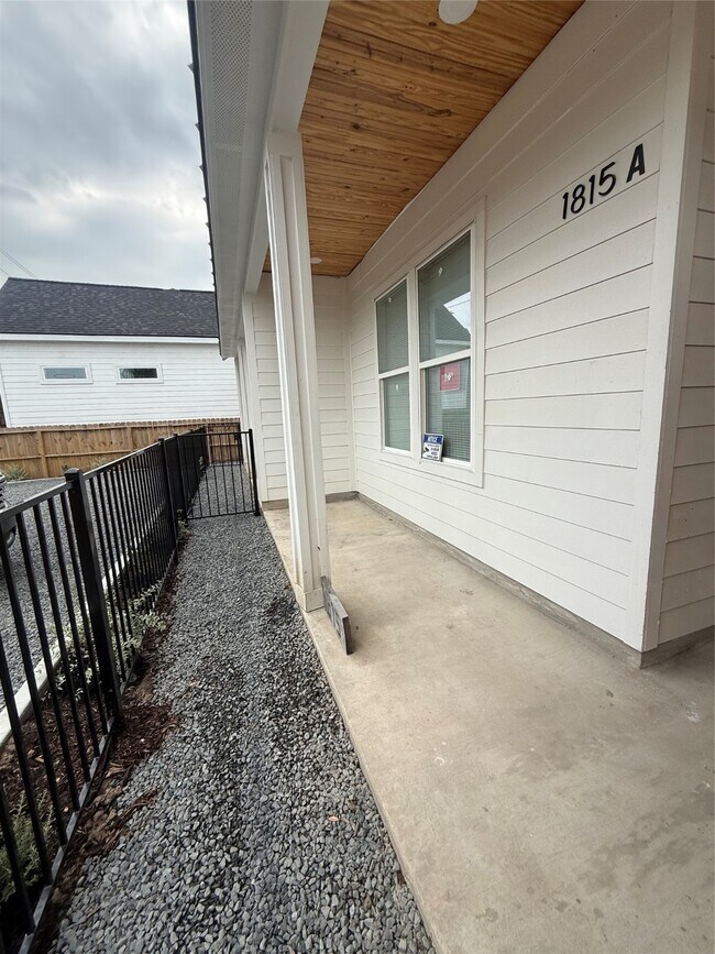 Photo - 1815 McKee St