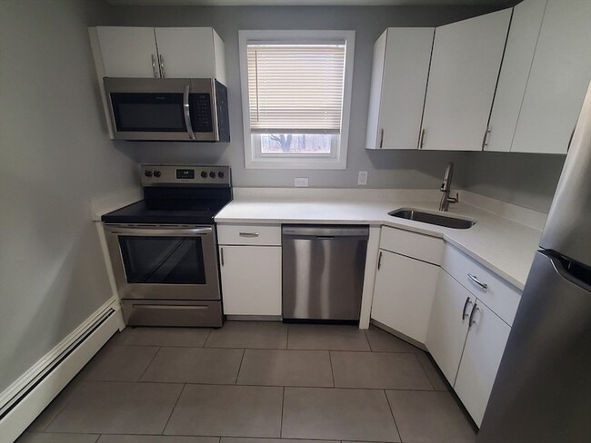 Photo - 433 Sea St Unit 4