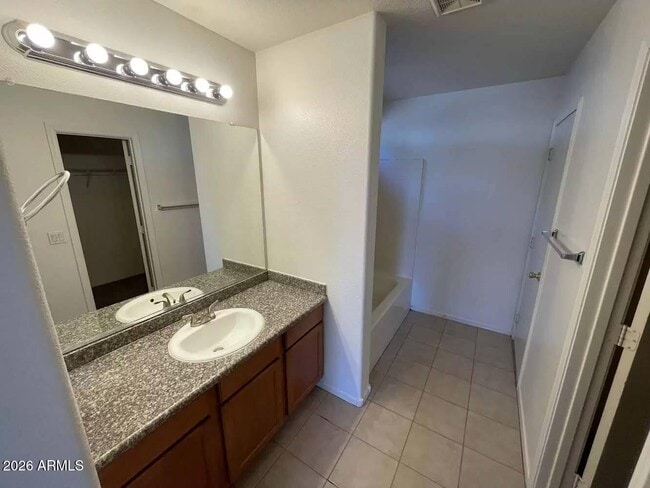 Photo - 5409 S 7th Dr