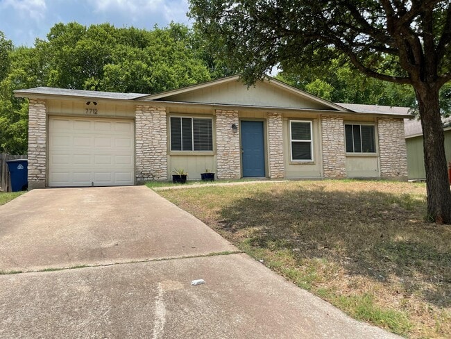 Photo - 7712 Elderberry Dr House