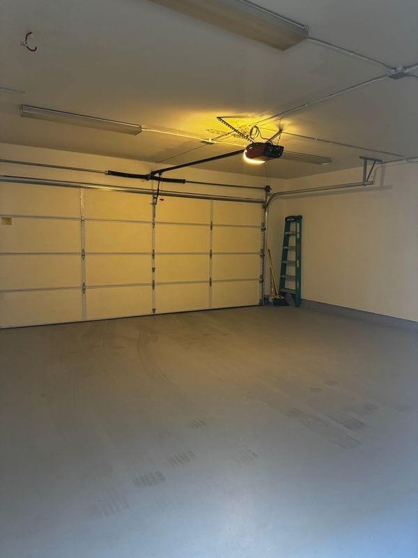 Photo - 126 E Pearl St