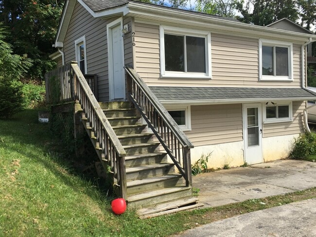 Photo - Radford (West End), 2 BR / 1 BA, Available August