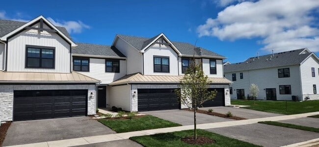 Building Photo - 895 Brielle Blvd Rental