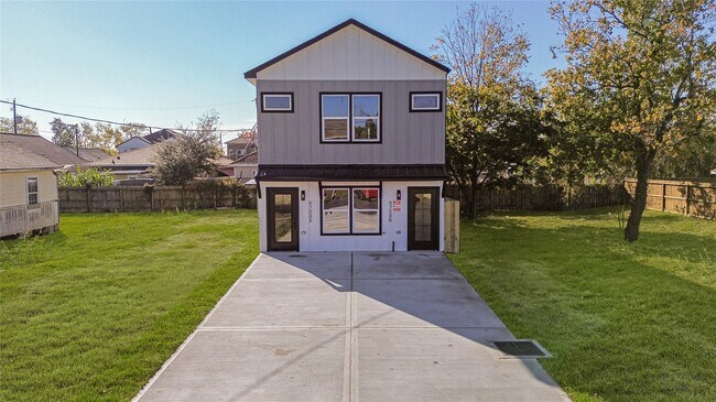 Photo - 9708 Stedman St