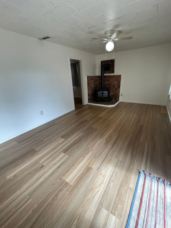 Photo - Convieniently located charming home with m...