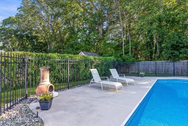 Photo - 23 Barbara Ln