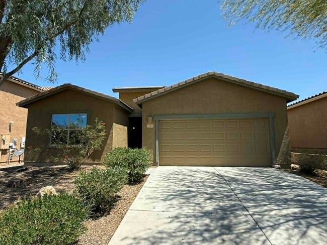 Building Photo - 1147 E Empire Canyon