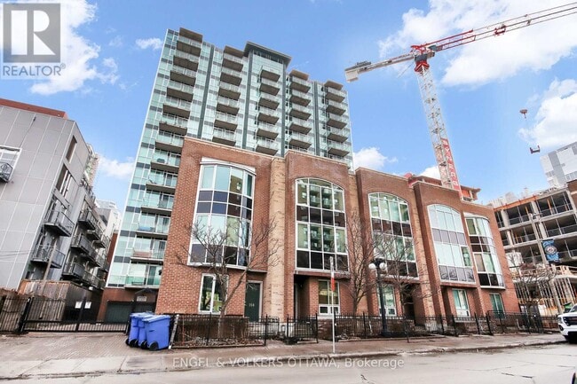 Photo - 134 York St Unit 607