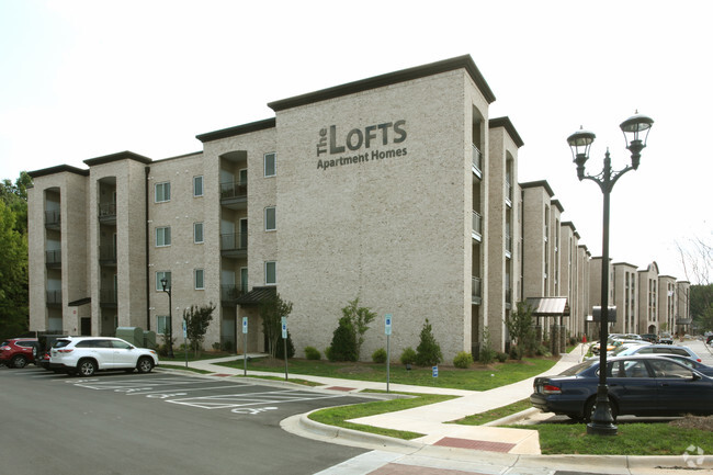 Building Photo - The Lofts at Little Creek/Lofts at Hillside