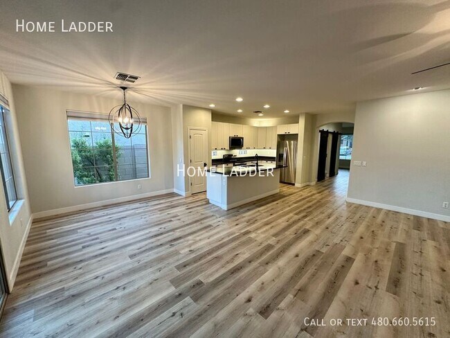 Photo - 3064 E Palmdale Ln