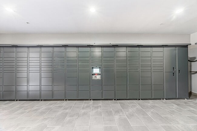 Photo - 8877 Lakes at 610 Dr Unidad 238