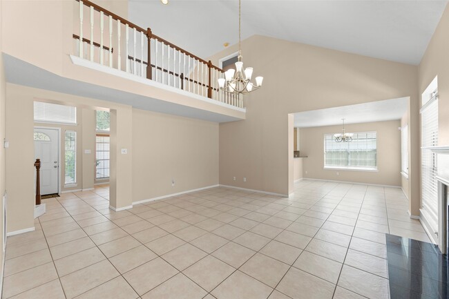 Photo - 1723 Monvale Ln