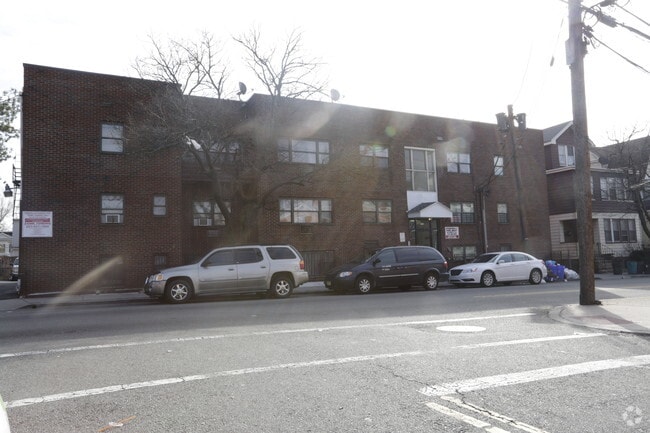 Building Photo - 774-776 Grove St