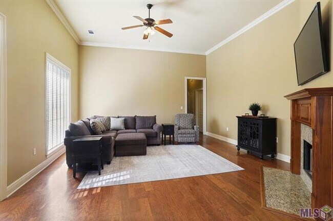 36303 E Pine Grove Ct