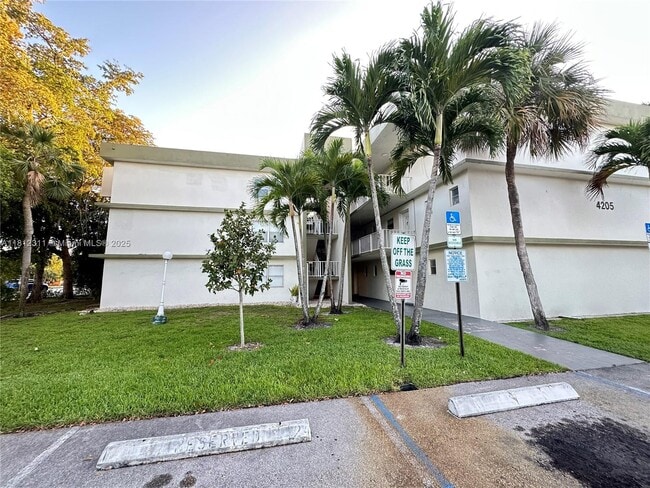 Photo - 4205 N University Dr Condo Unit 308