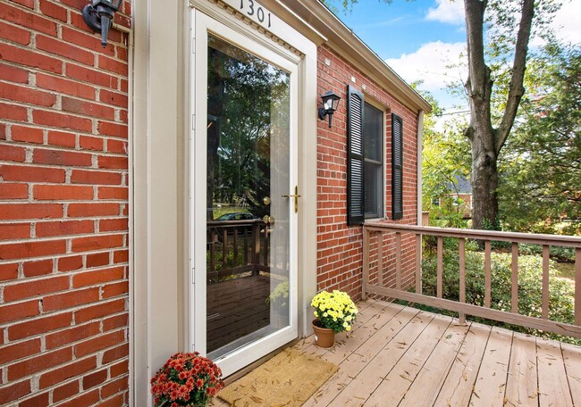 1301 Orchard Rd
