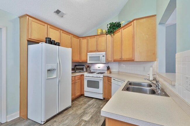 Photo - 195 Hunterian Pl