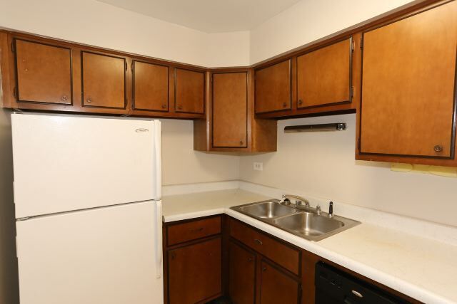 Photo - 665 W Wrightwood Ave Unidad 403