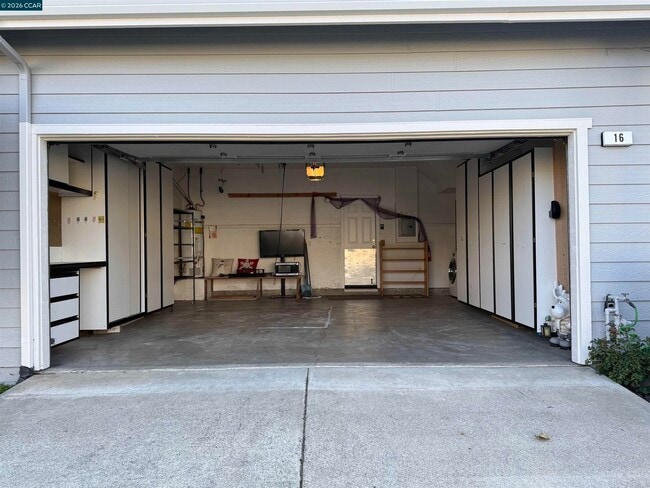 Photo - 16 Elmwood Dr
